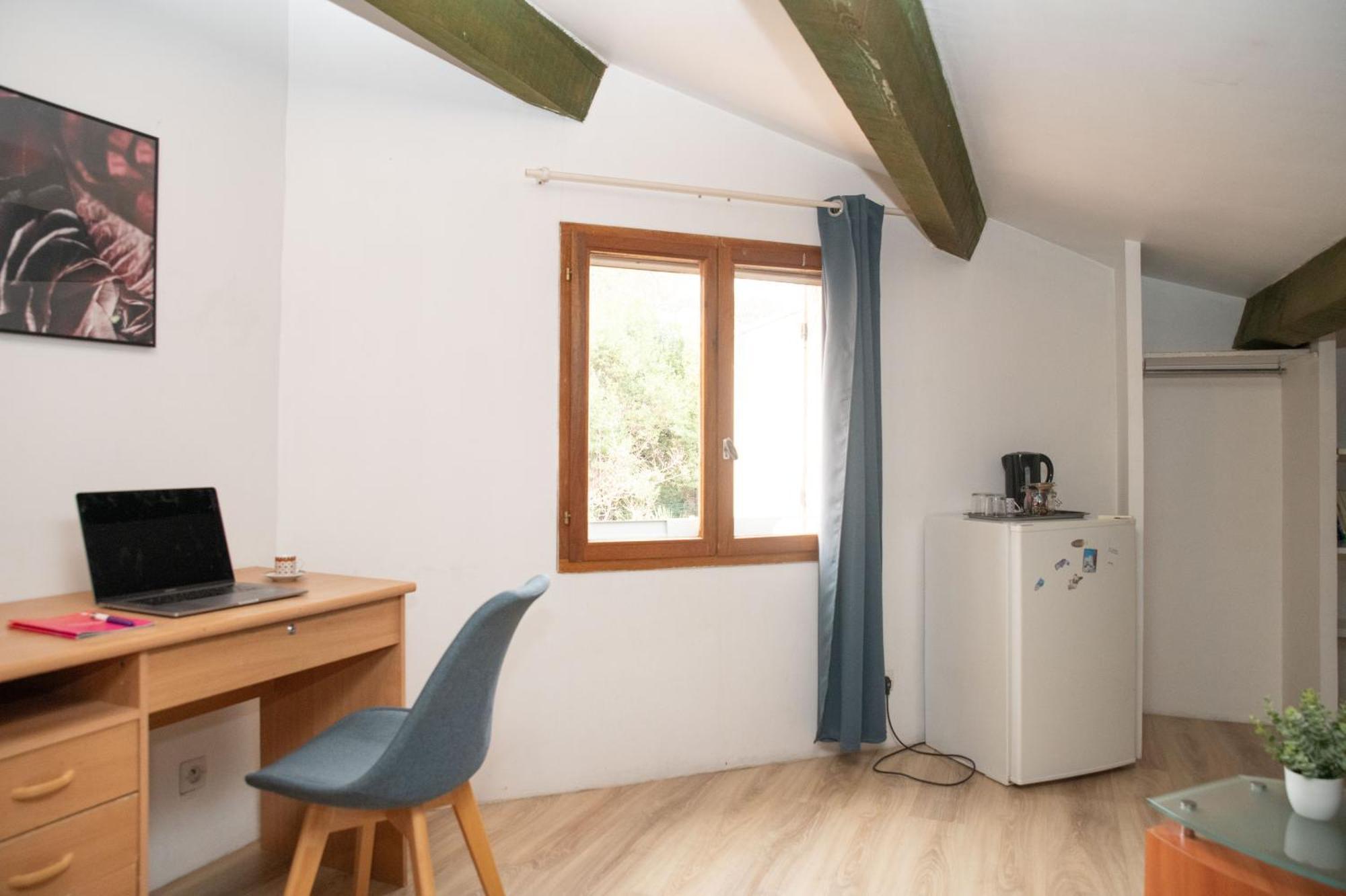 Private Room Montpellier Exterior photo